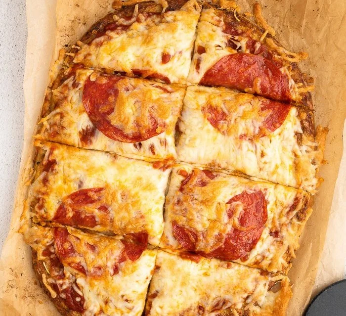Delicious easy cauliflower pizza fresh out of the oven